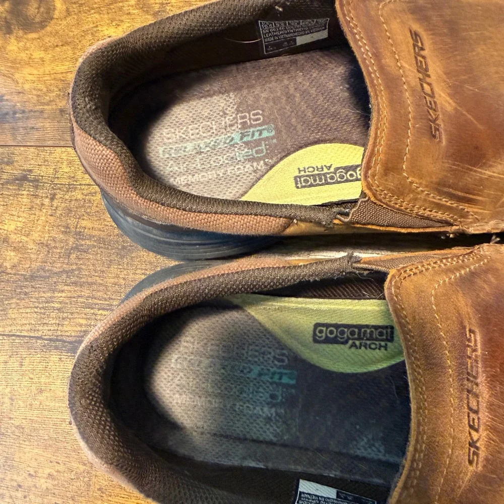 Skechers Mens Relaxed Fit Leather Slip On Loafers Brown Size 10.5 Versatile